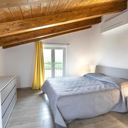 Podere Vasella Panoramic Attic * Capranica