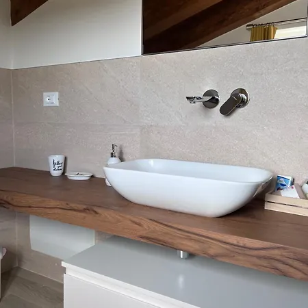 Podere Vasella Panoramic Attic Apartment *